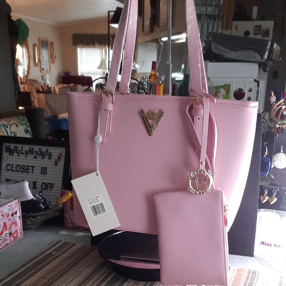 Valentino Orlandi Handbags - Valentino Orlandi Pink Tote with Matching Wristlet and Gold Accents